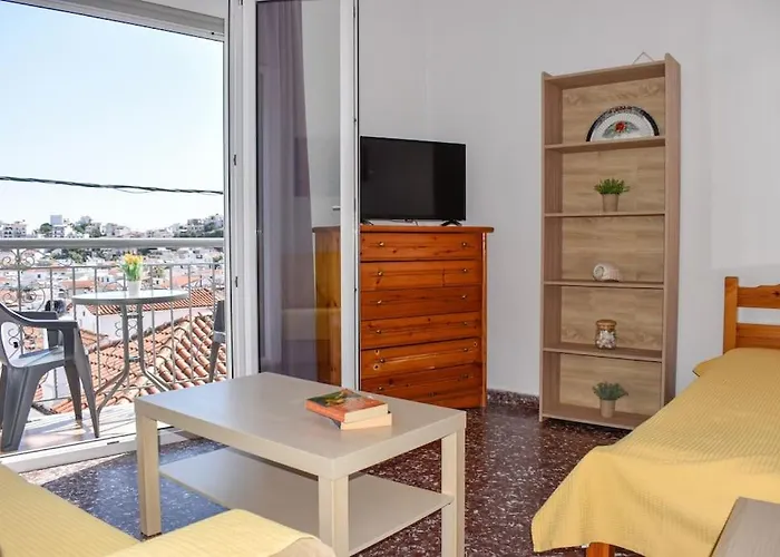 With The View Skiathos stad