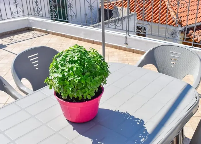 Dom wakacyjny With The View